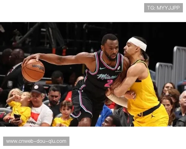 西亚卡姆对阵黄蜂需支援，内姆布哈德角色关键