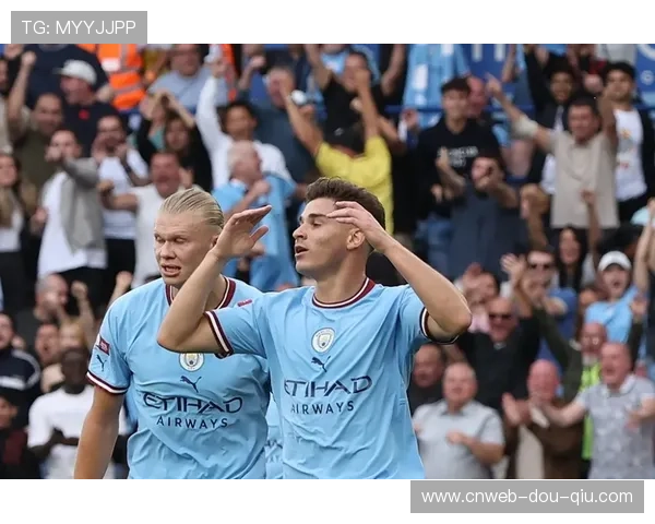 曼城VAR争议判罚进球无效，哈兰德扳平希望破灭致溃败